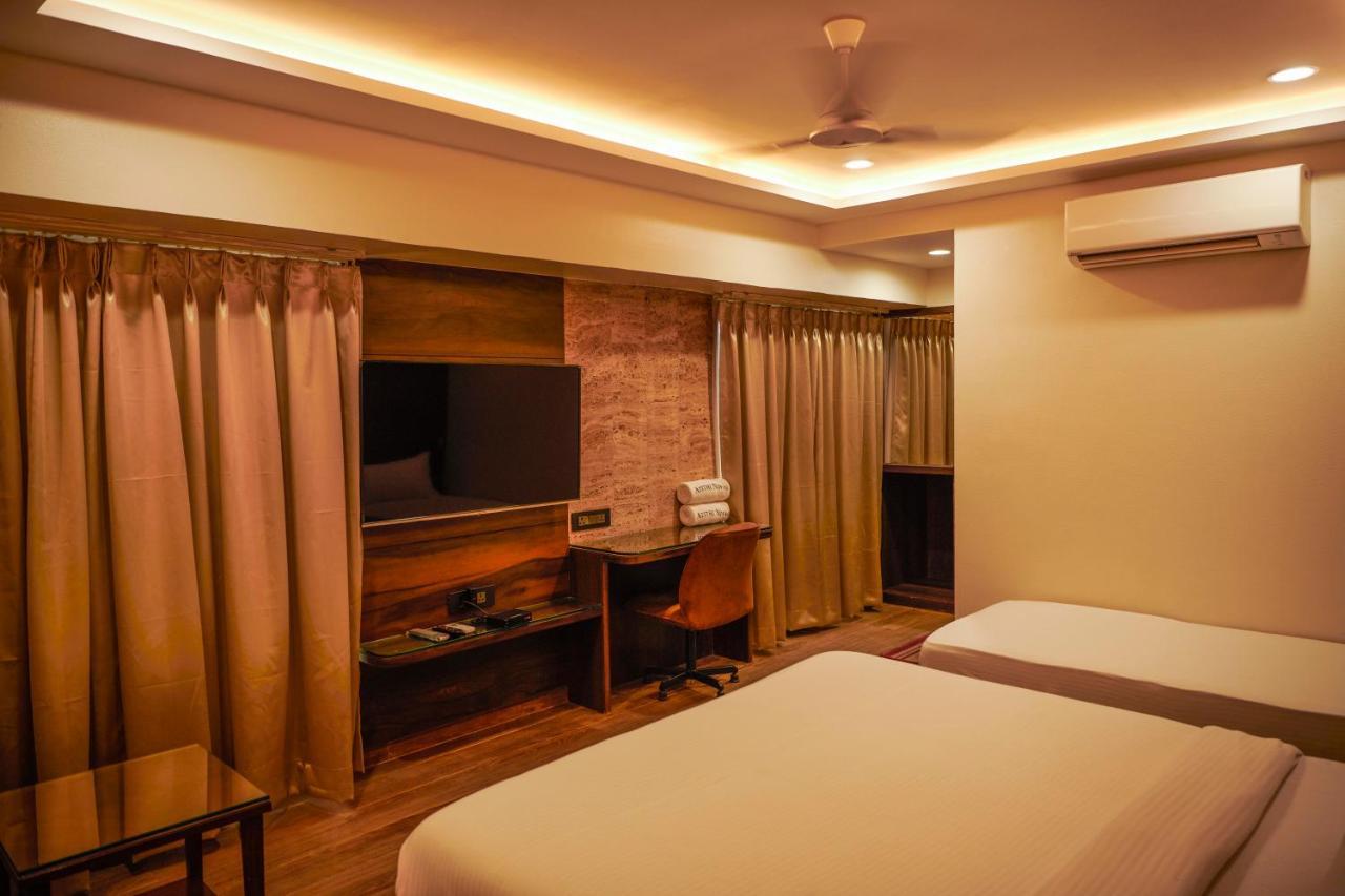 The Atithi Niwas Hotel Indore Exterior photo